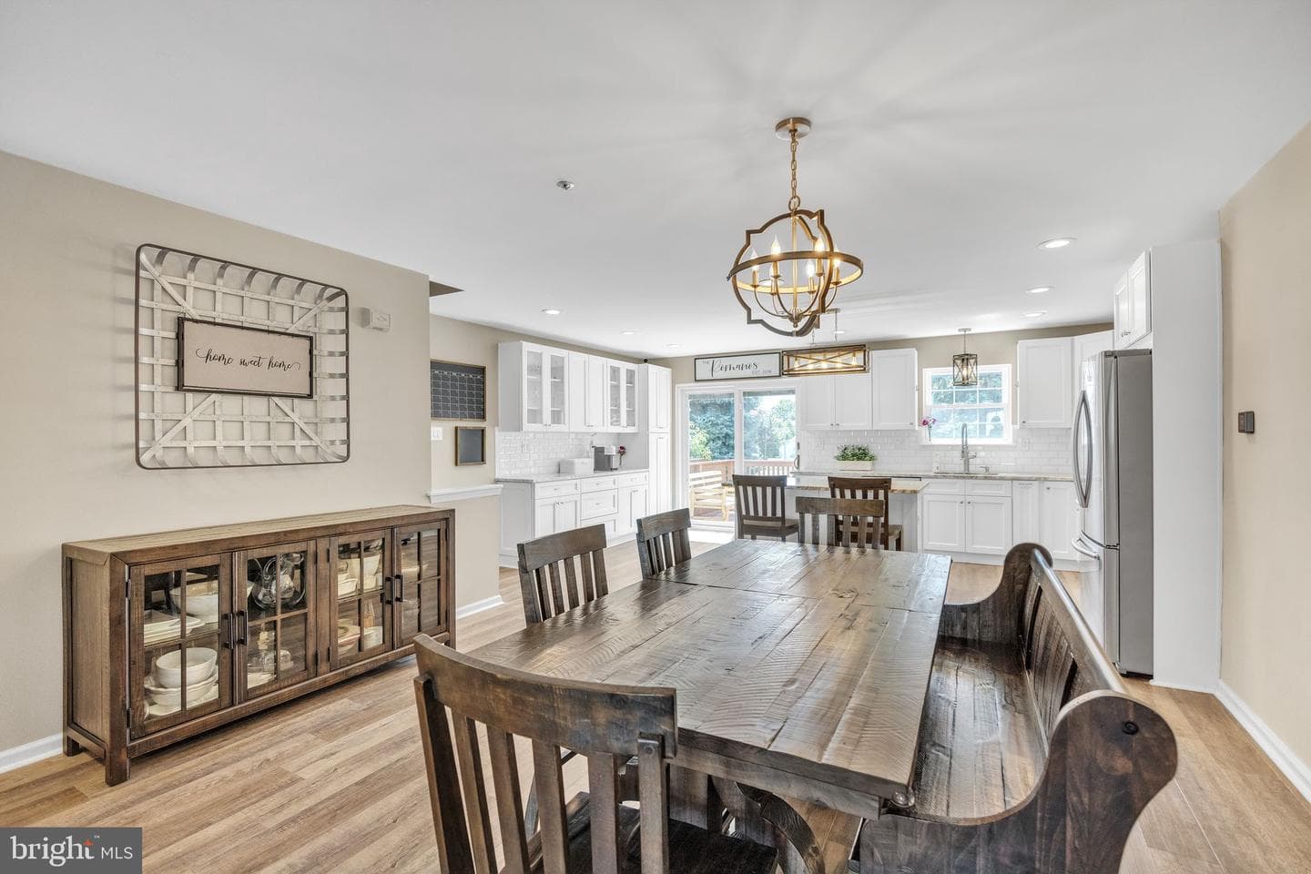 515 Williamsburg Way photo 13