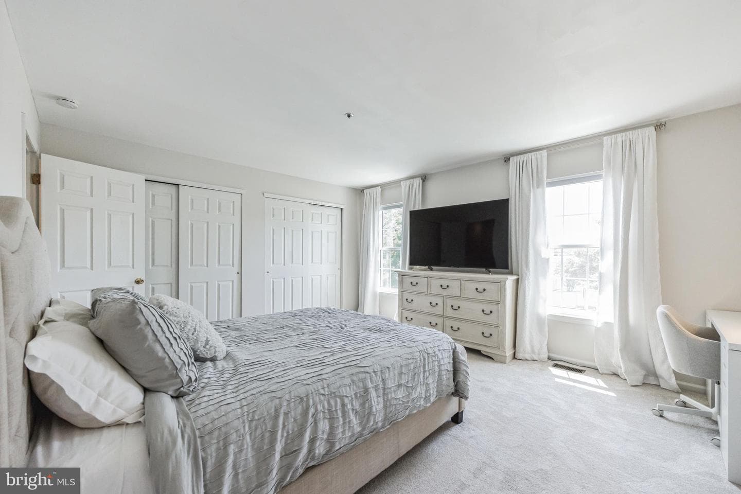 515 Williamsburg Way photo 22