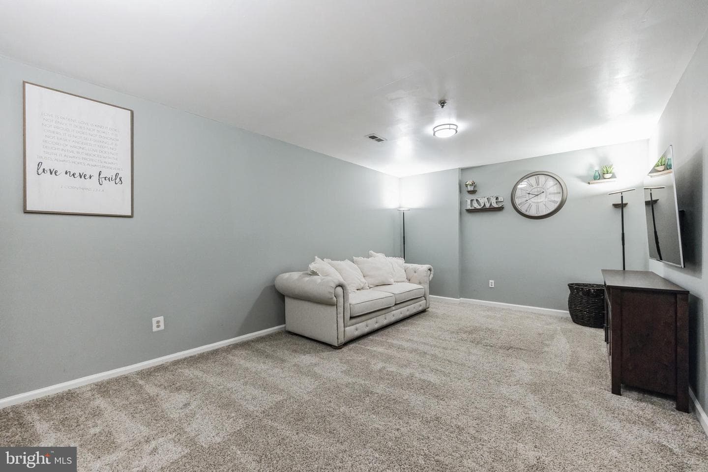 515 Williamsburg Way photo 24