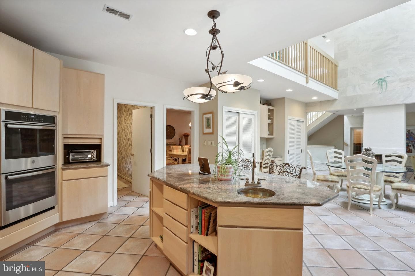 534 Pondview Road photo 10