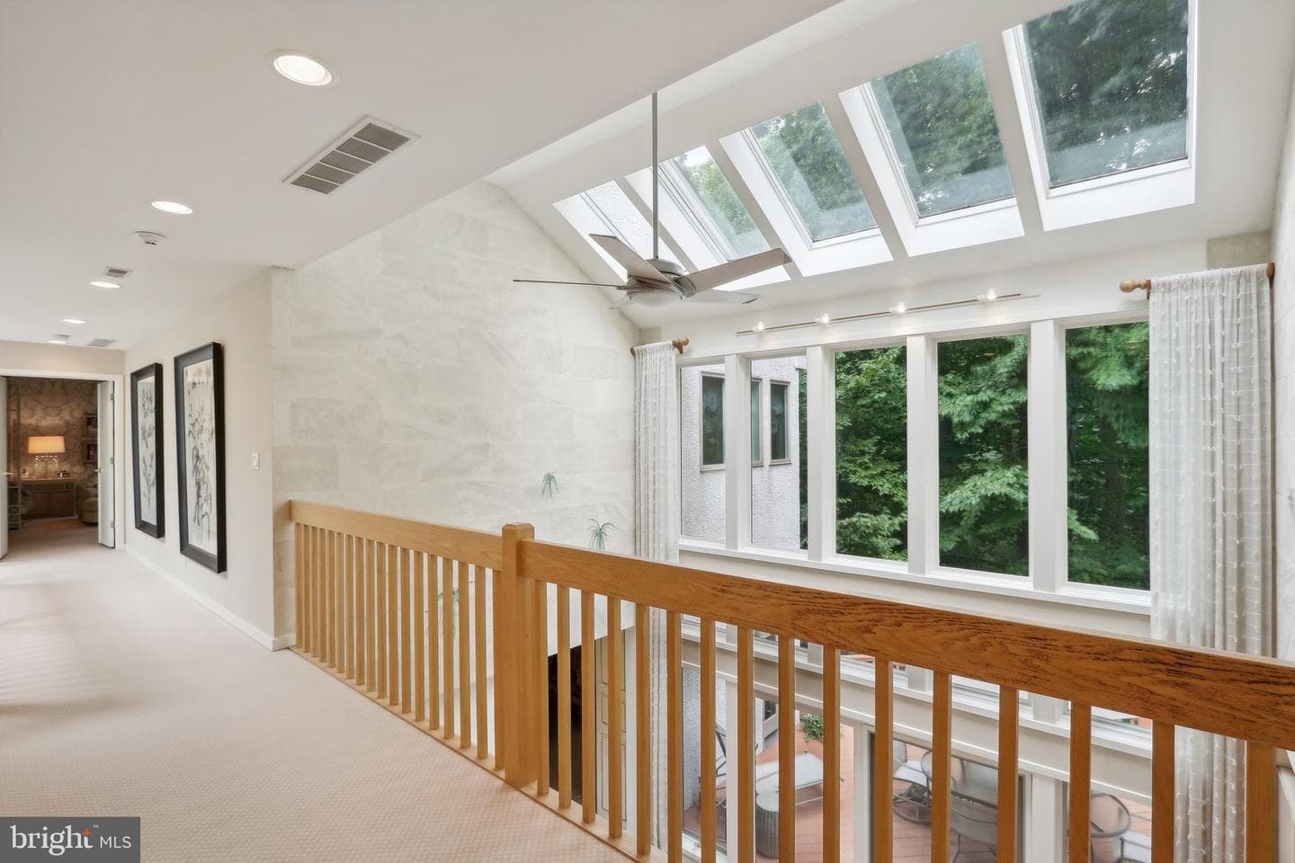 534 Pondview Road photo 17