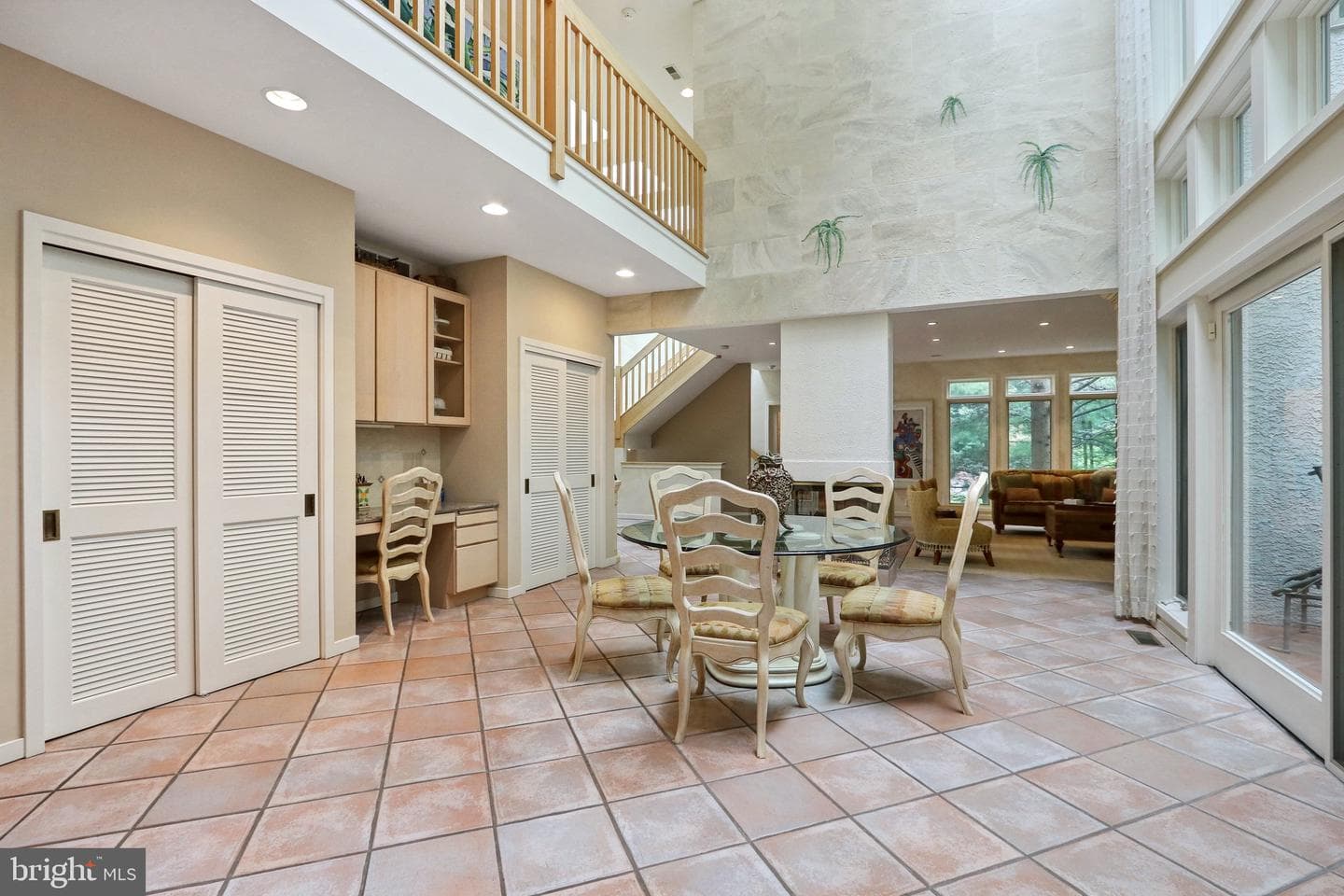 534 Pondview Road photo 7