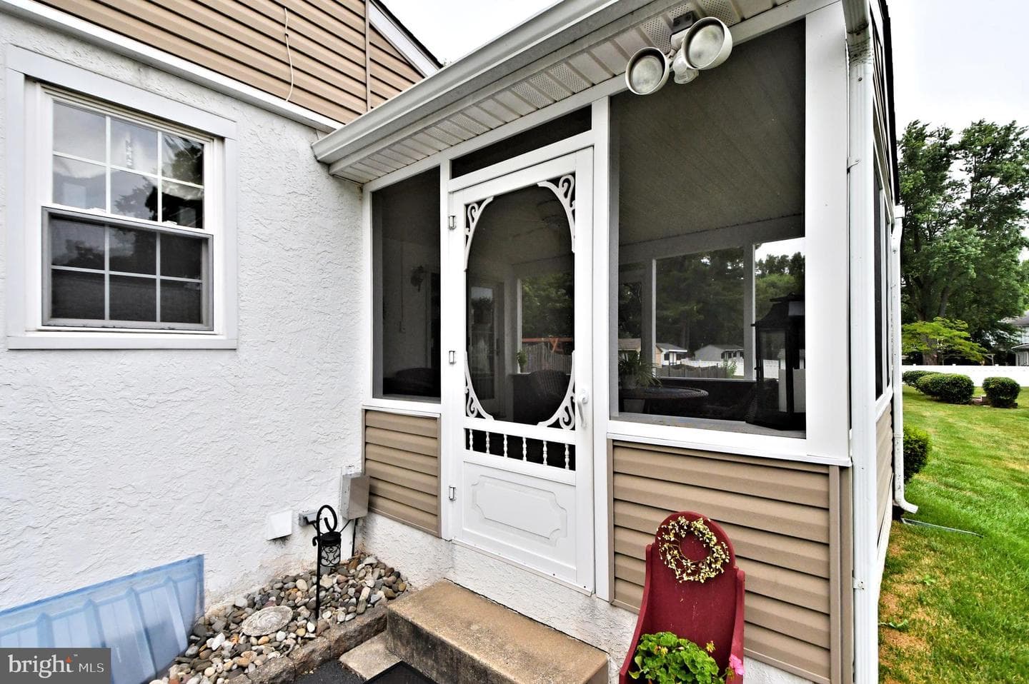 678 S 5th Avenue photo 54
