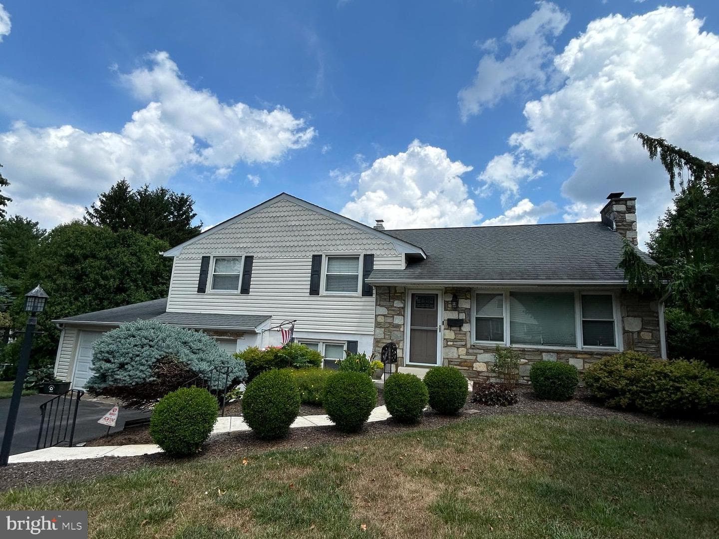 316 Mill Road photo 1
