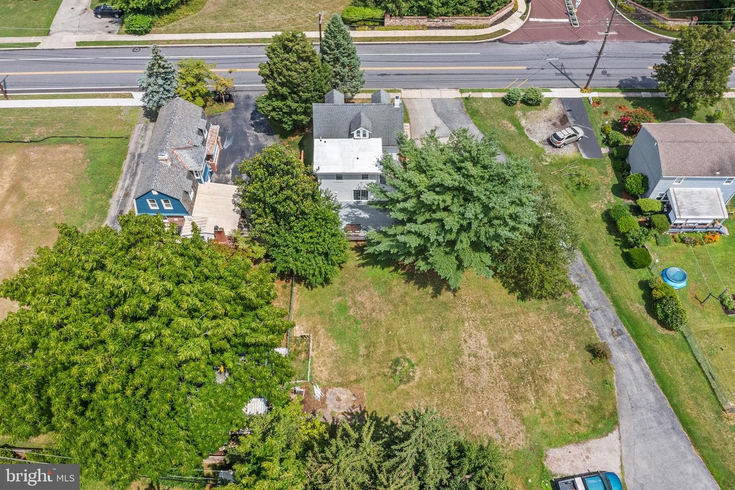 105 W North Lane photo 42