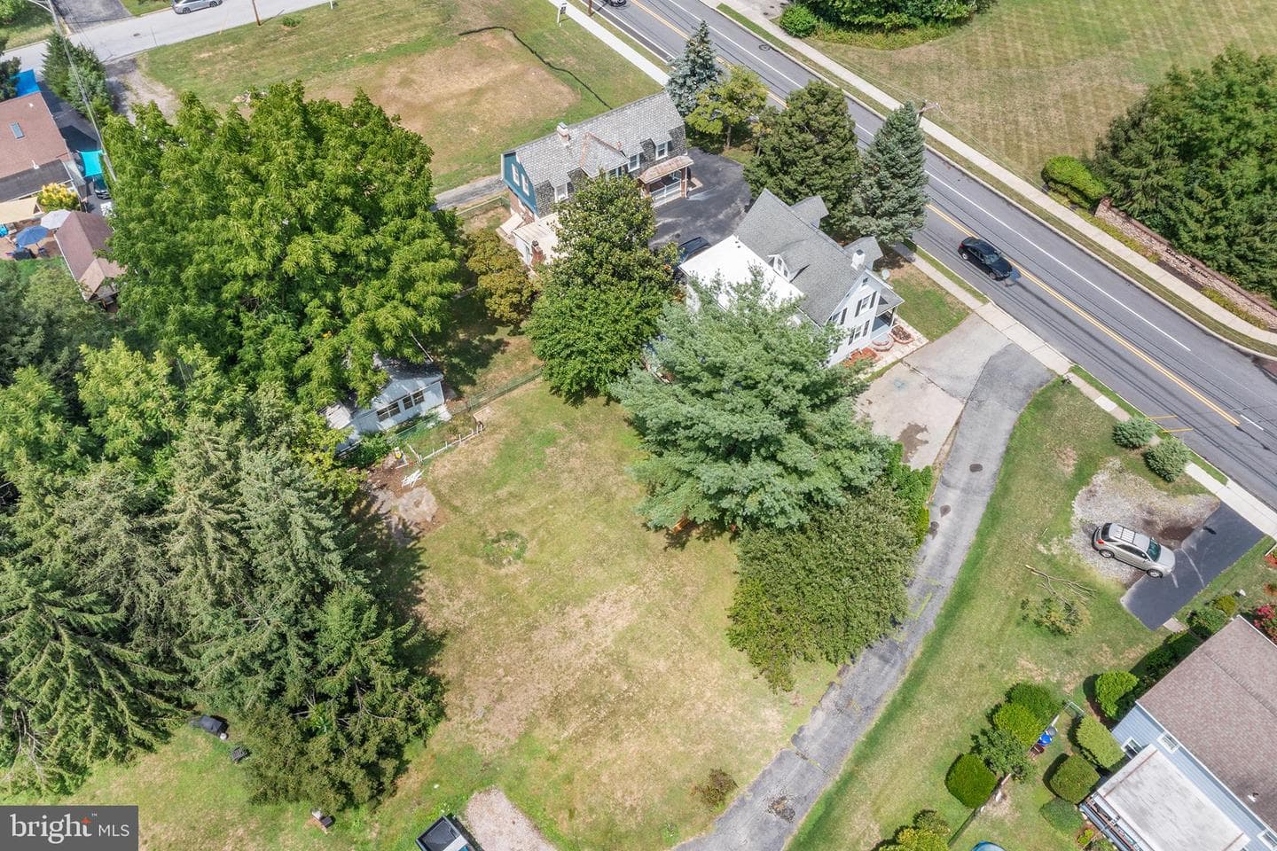 105 W North Lane photo 43