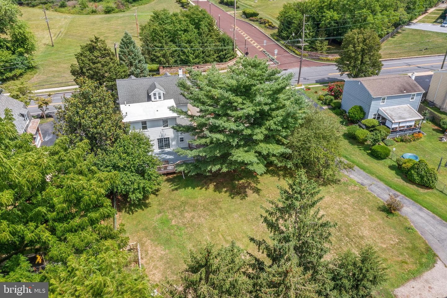 105 W North Lane photo 44