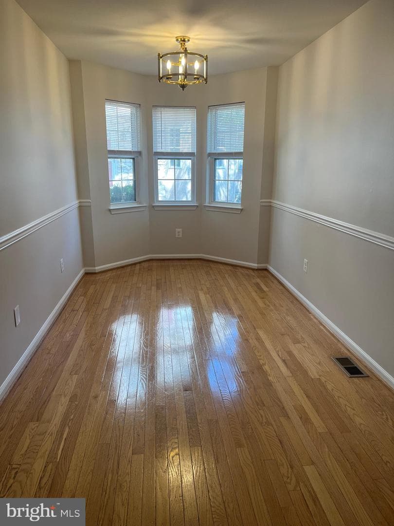 281 Parkview Drive photo 4