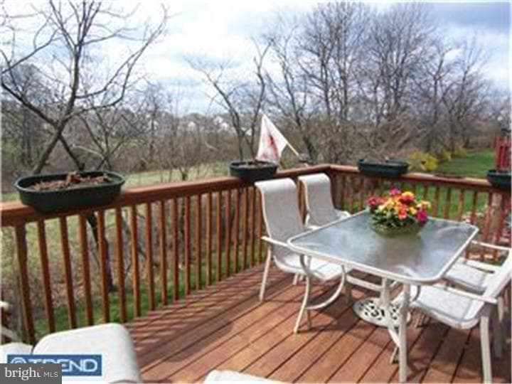 281 Parkview Drive photo 9