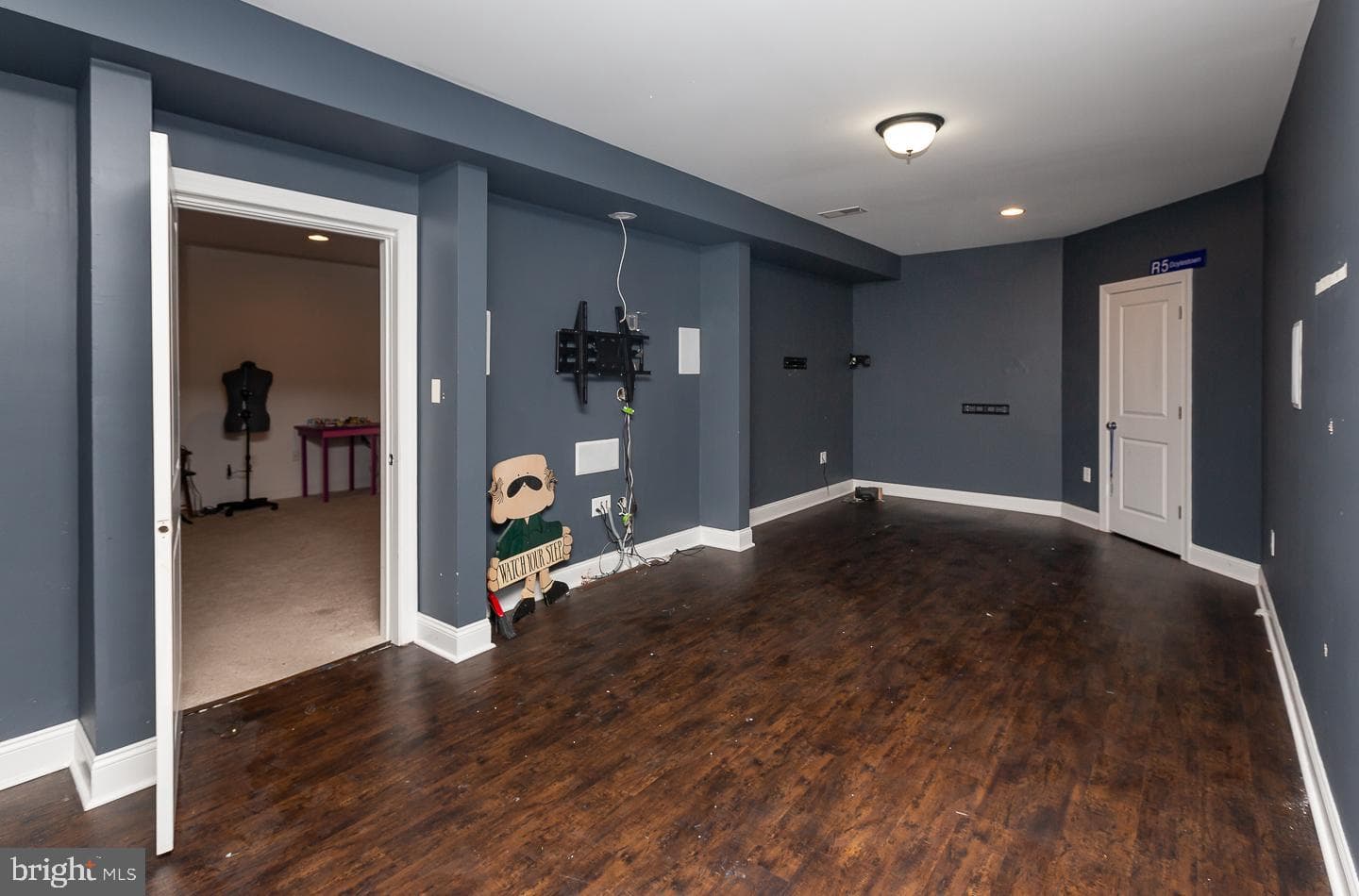 226 Delmont Avenue photo 30