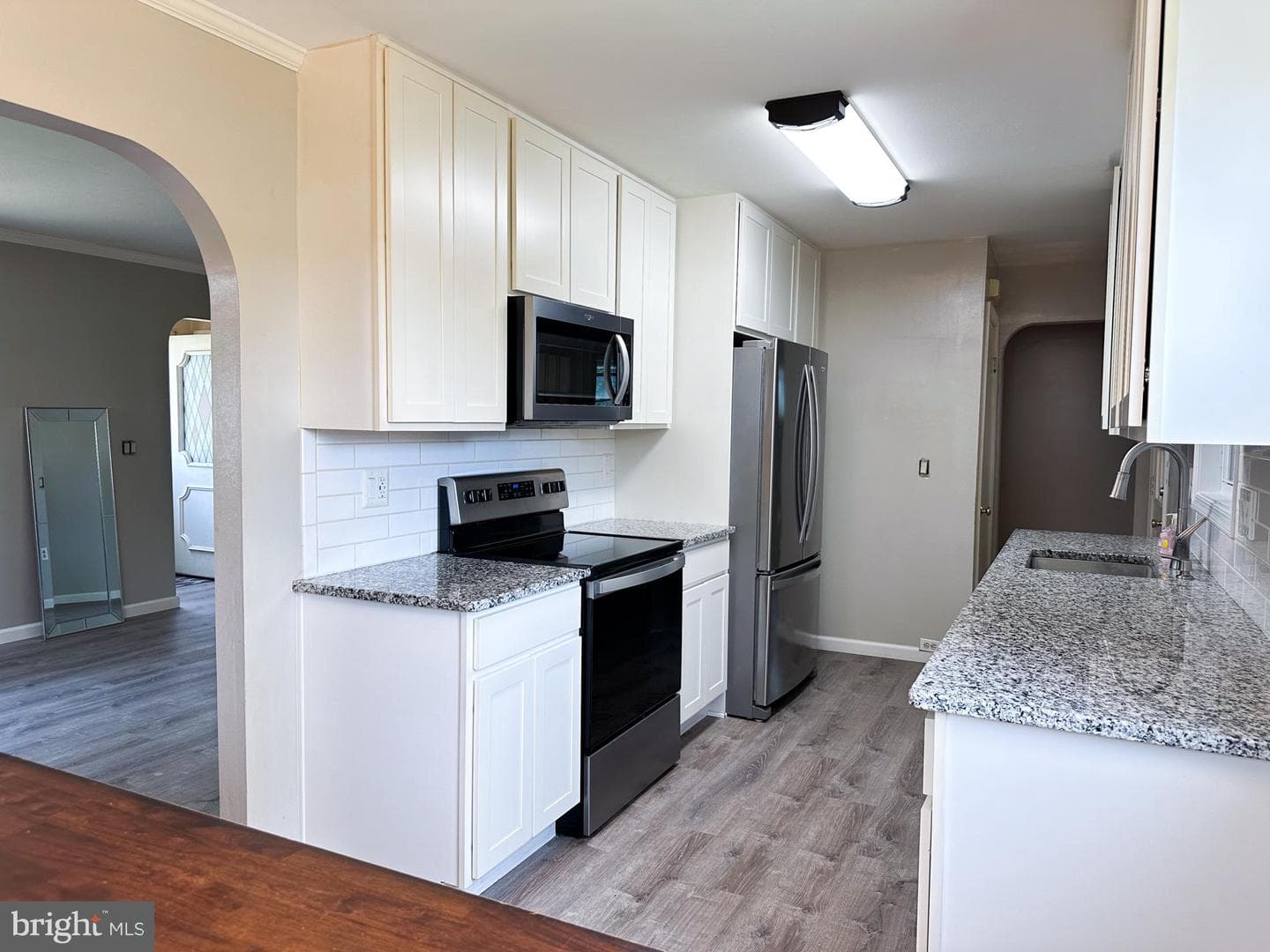 311 Laurel Avenue photo 3