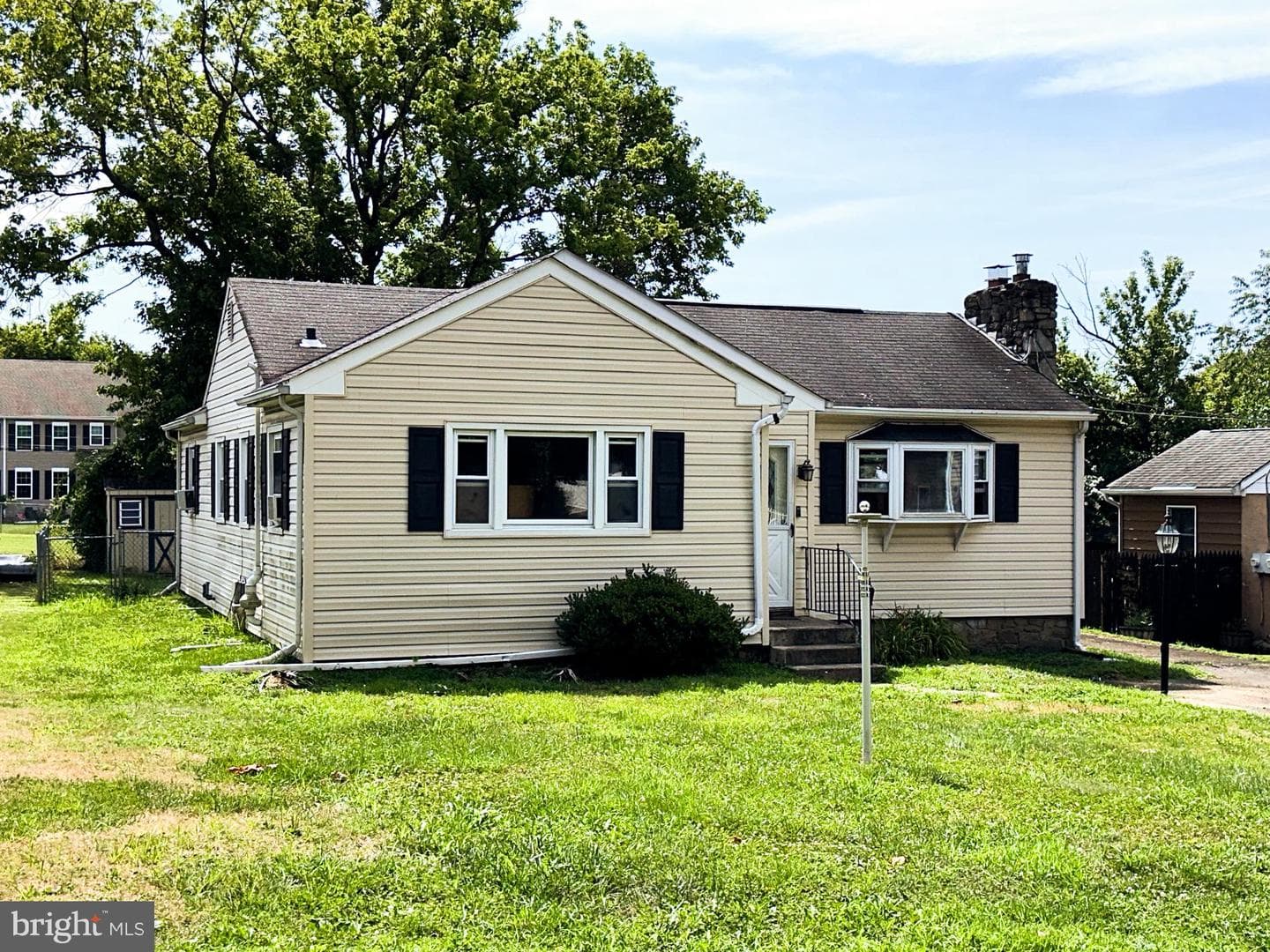 311 Laurel Avenue photo 33