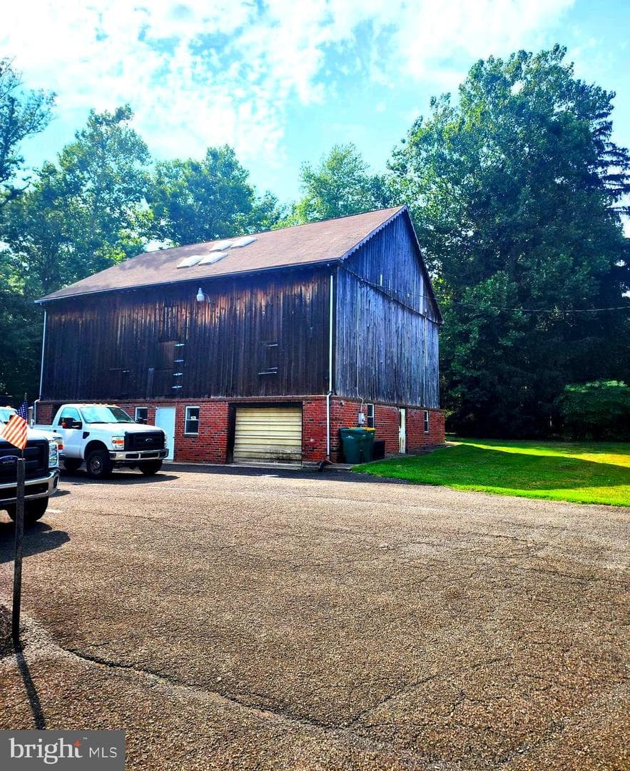 297 Lower State Road photo 14