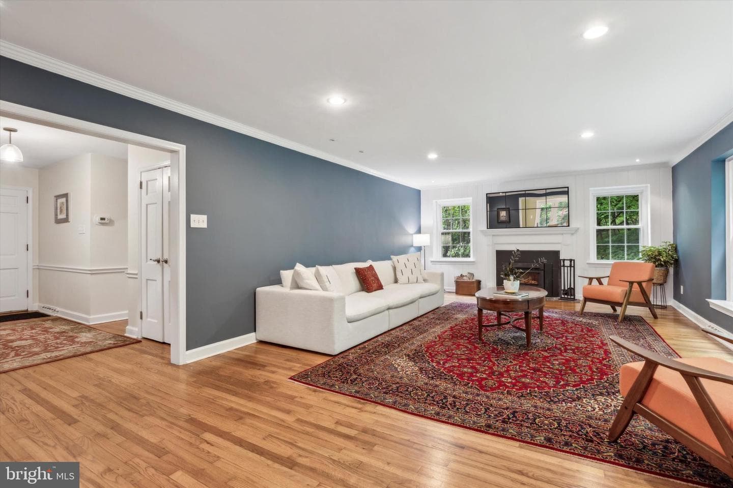 429 Morris Avenue photo 2