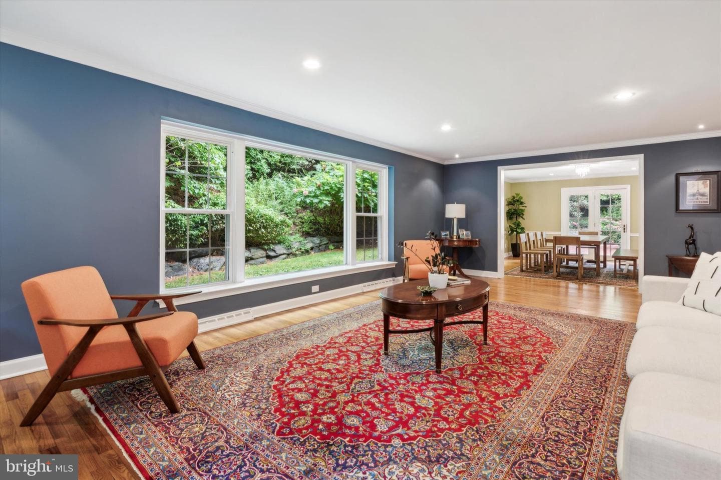 429 Morris Avenue photo 3