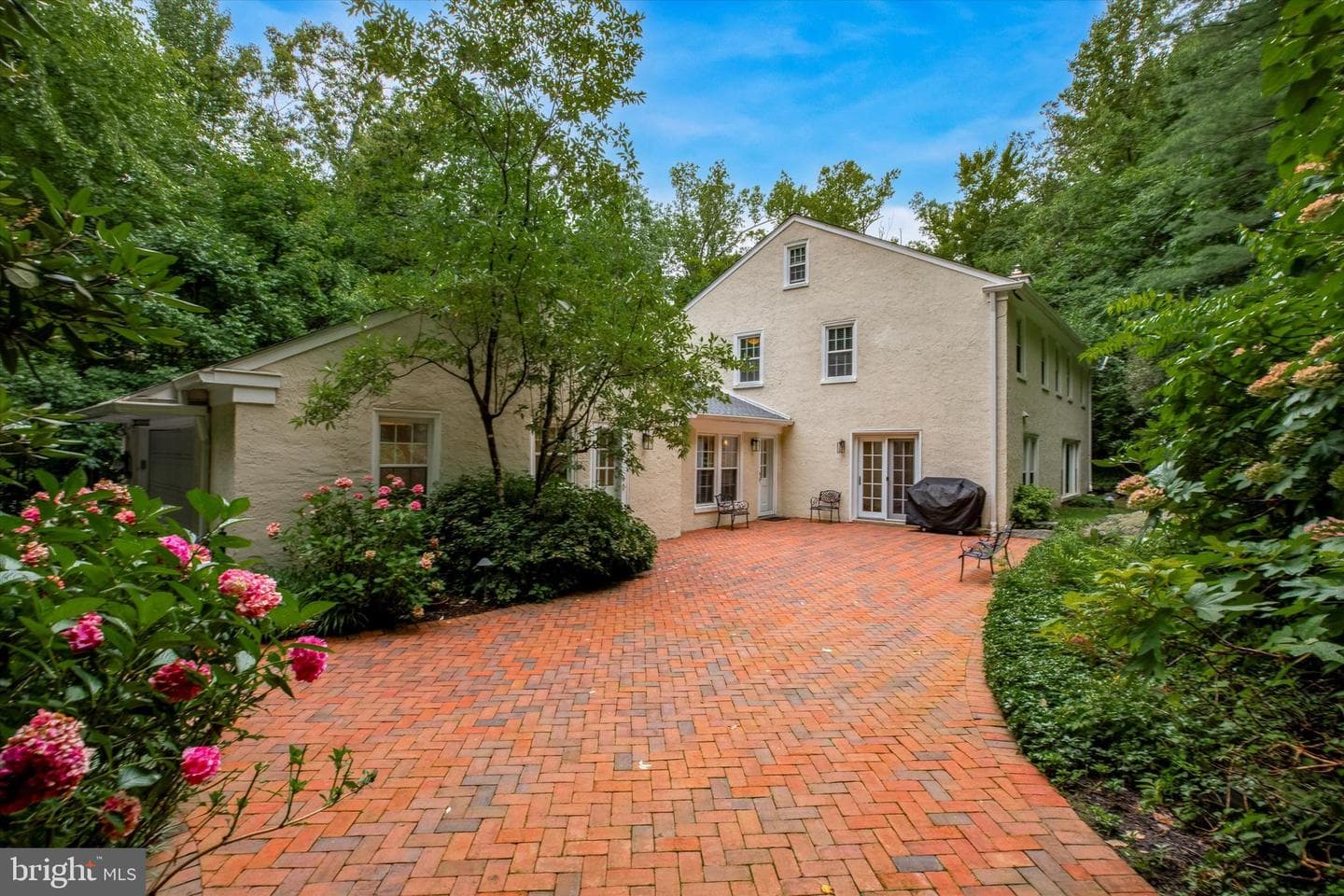 429 Morris Avenue photo 30