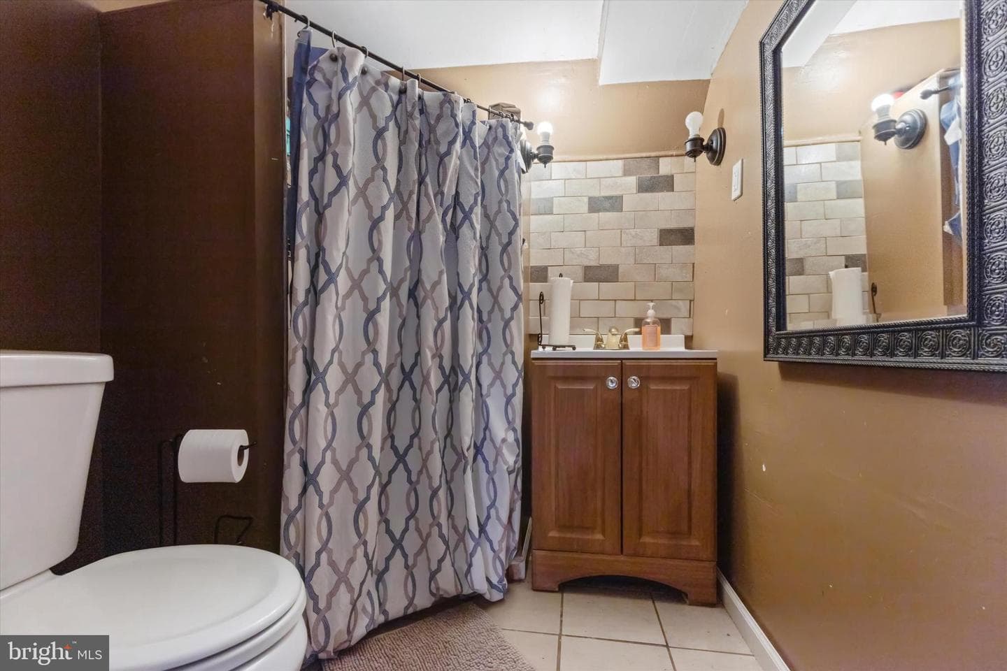 916 Arch Street photo 12