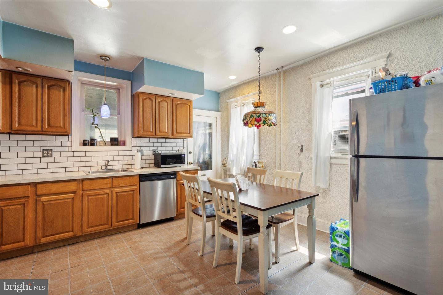 916 Arch Street photo 5