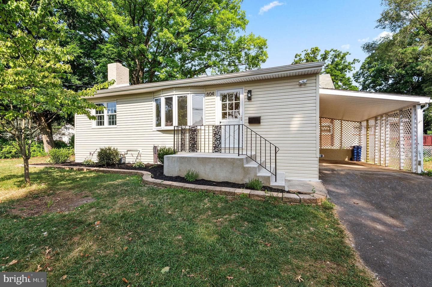 604 Tennis Avenue photo 21