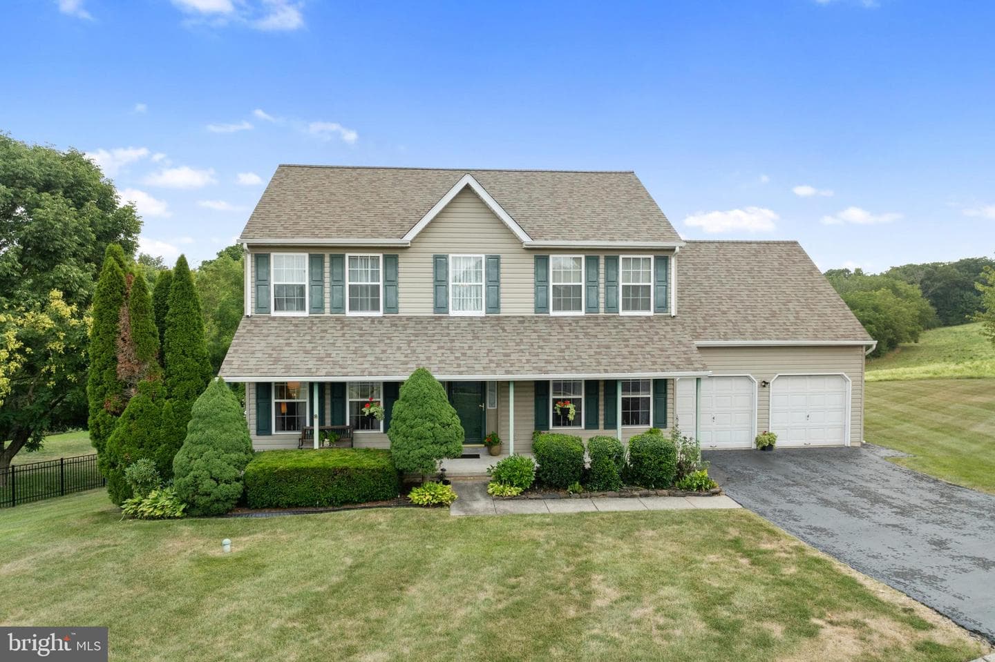 1027 Dorchester Lane photo 1