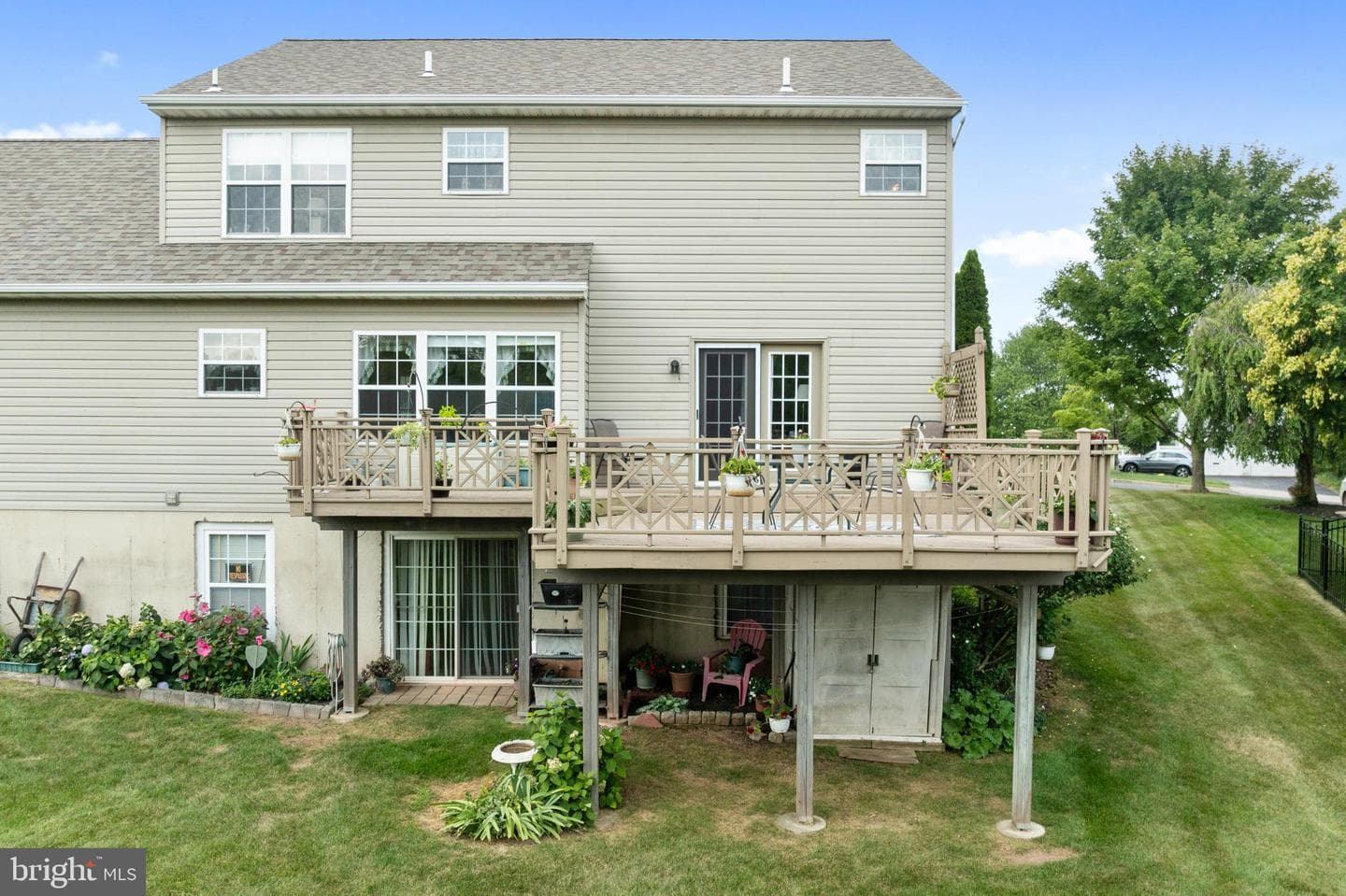 1027 Dorchester Lane photo 43