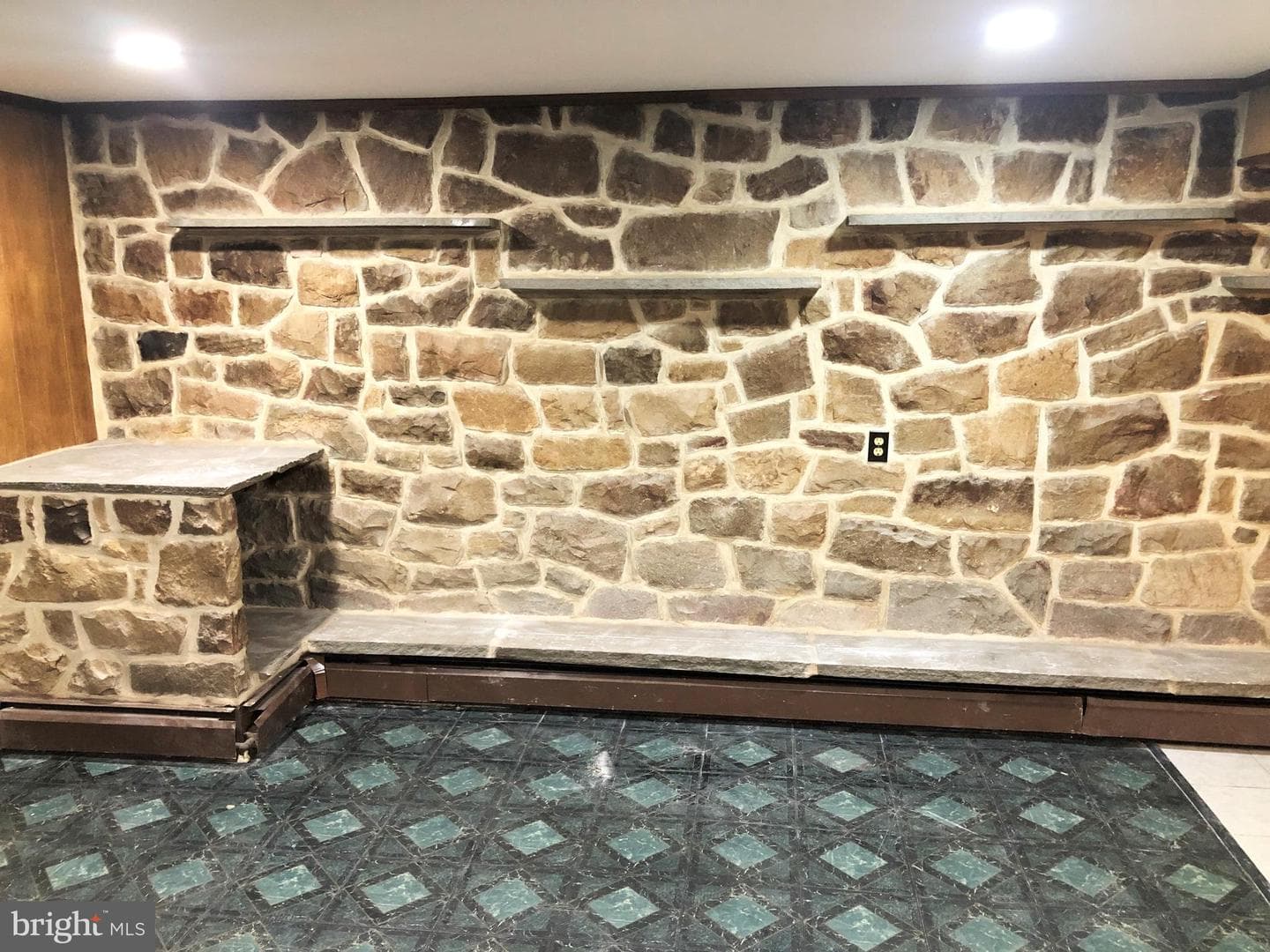 30 2nd Street photo 22