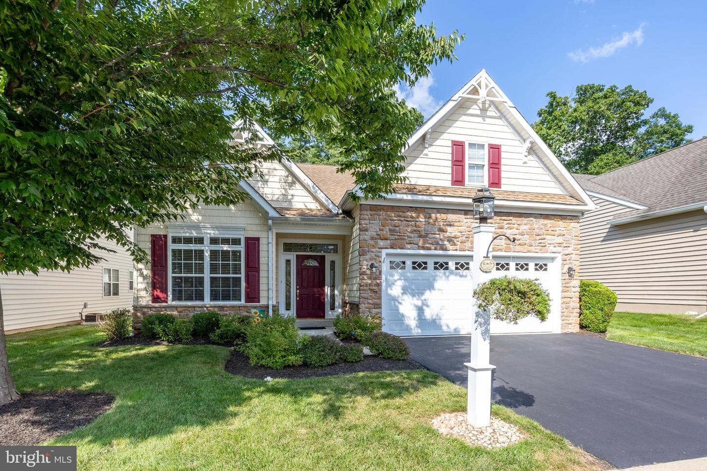 4369 Sweetbriar Drive photo 3