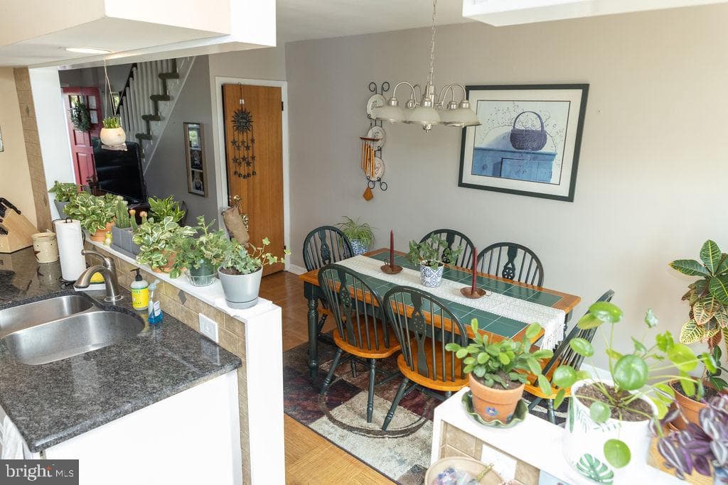 38 Orange Avenue photo 16