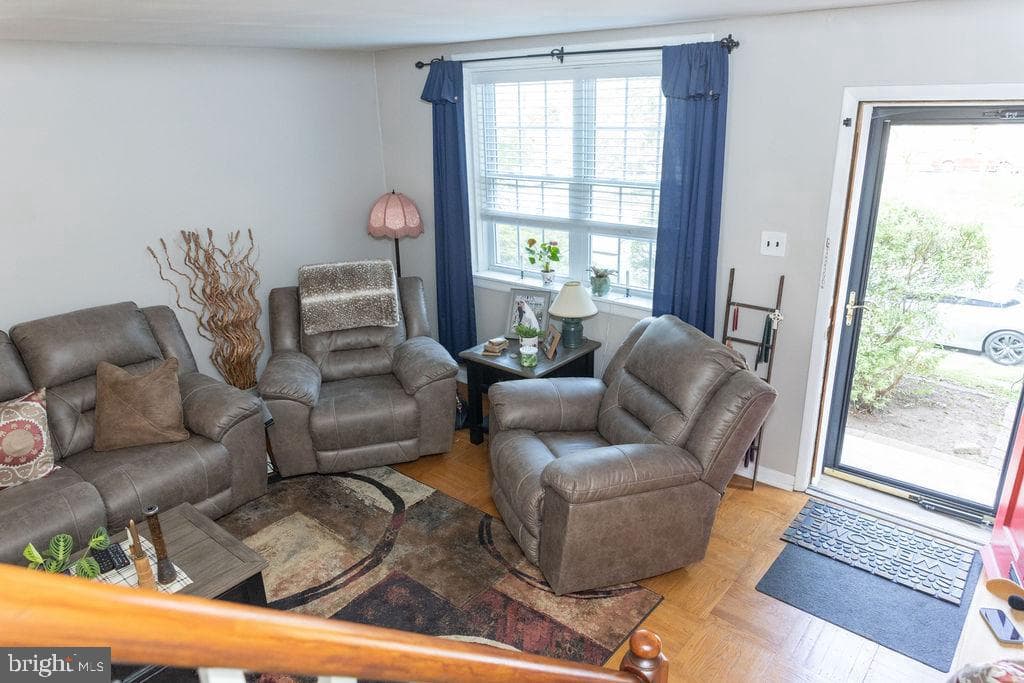 38 Orange Avenue photo 7