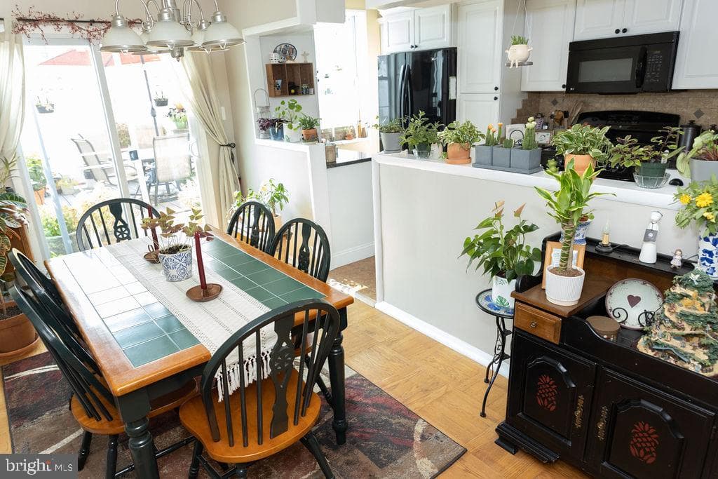 38 Orange Avenue photo 9