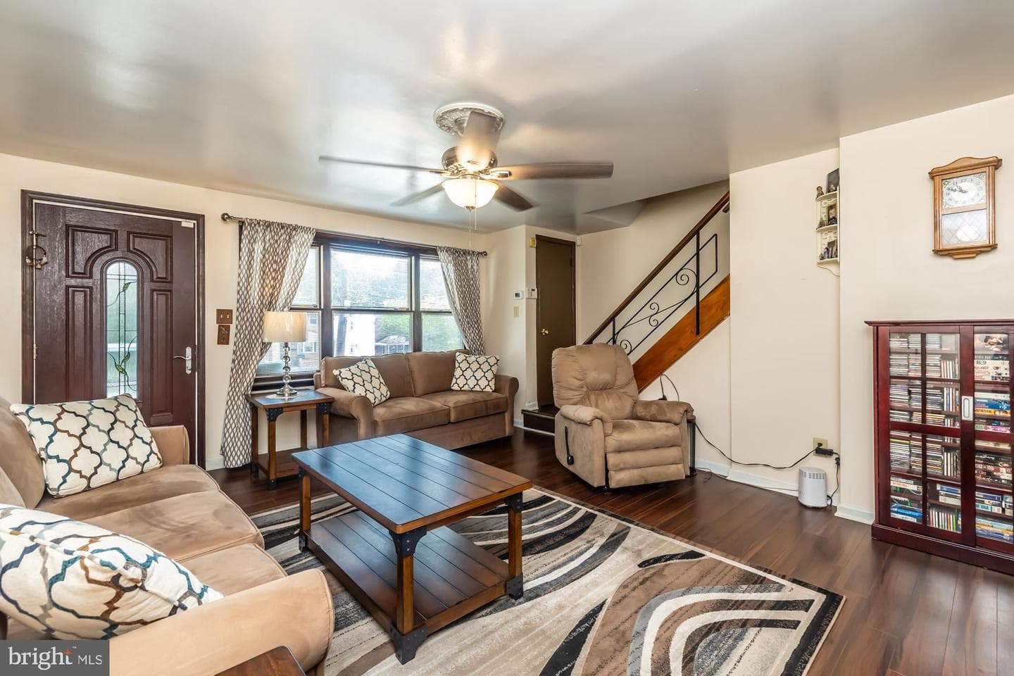 1324 W Beech Street photo 10