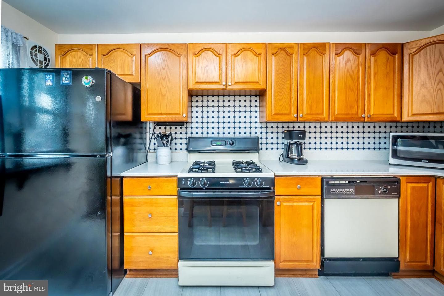 1324 W Beech Street photo 13