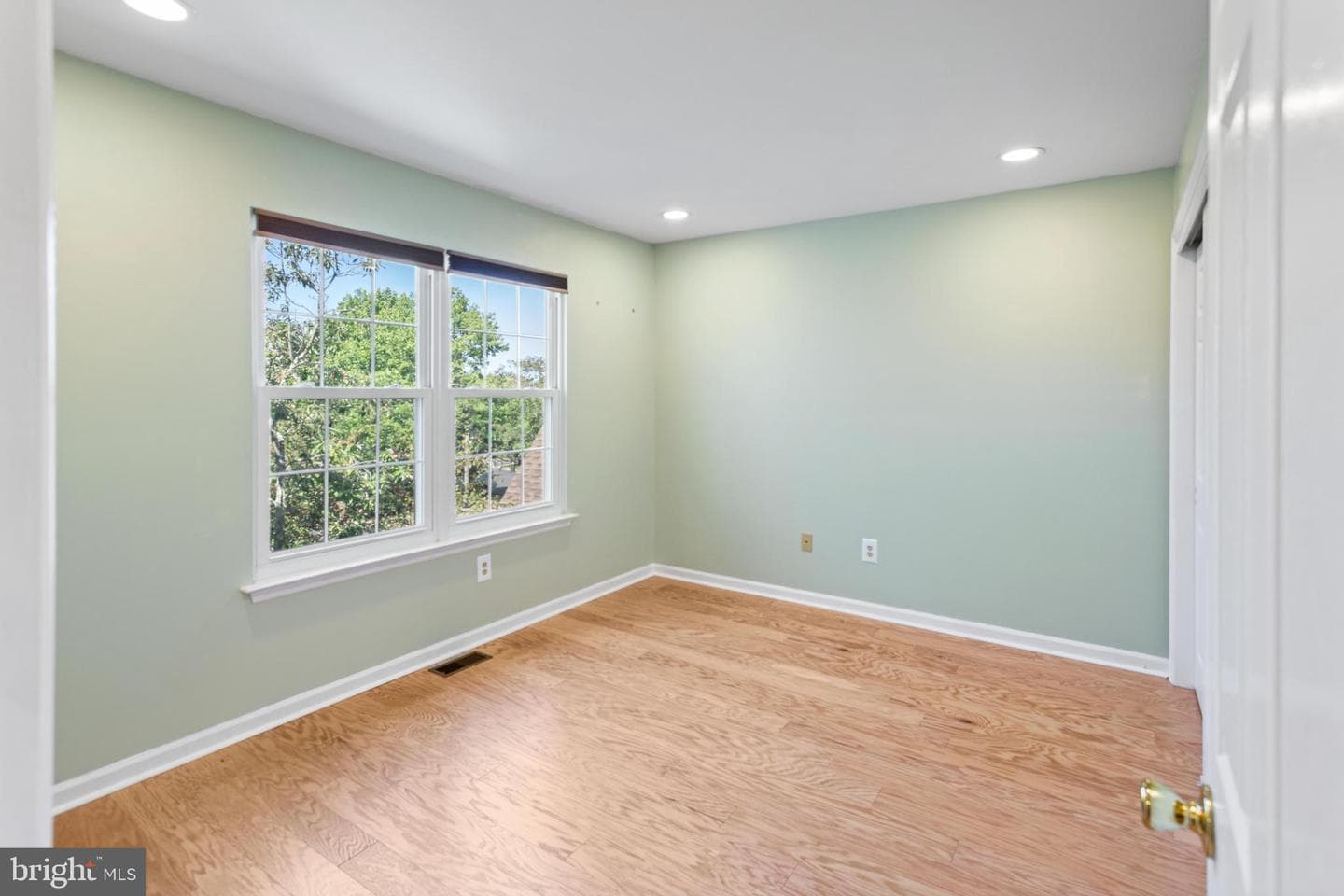 433 Country Club Drive photo 19