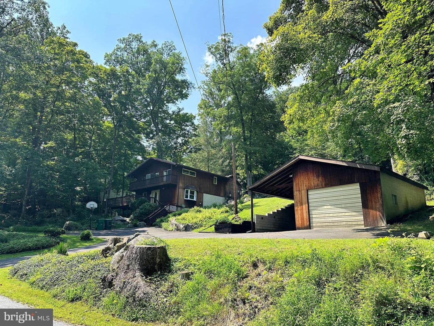 2848 Swamp Creek Road photo 2