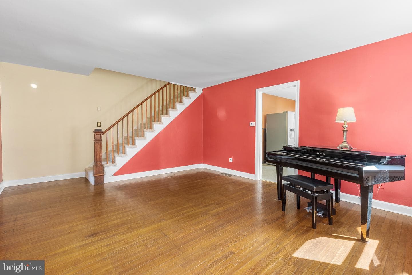 150 E North Lane photo 7