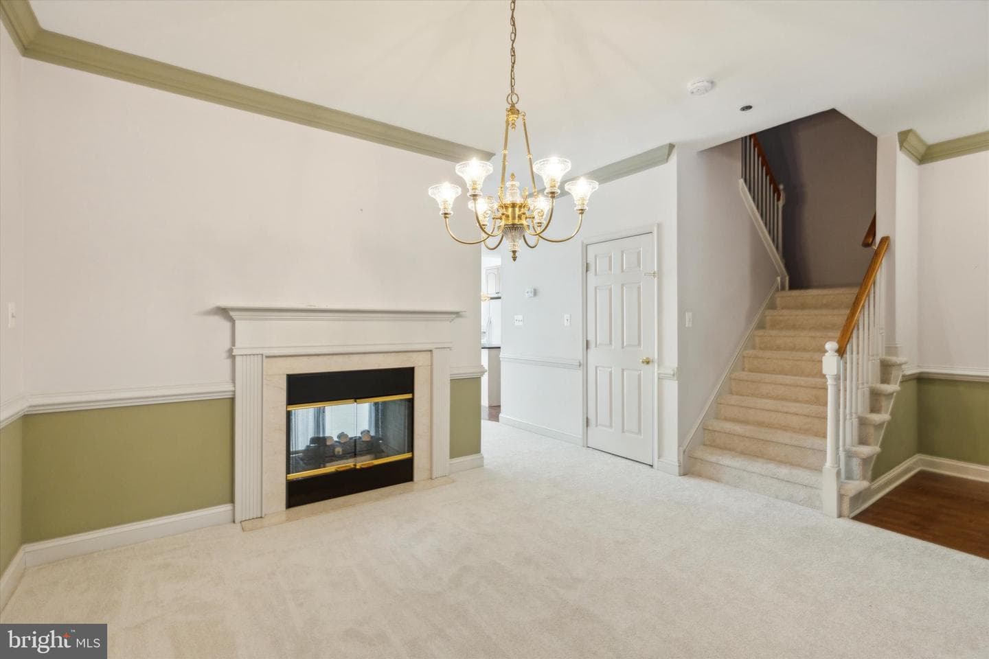 130 Harvest Lane photo 5