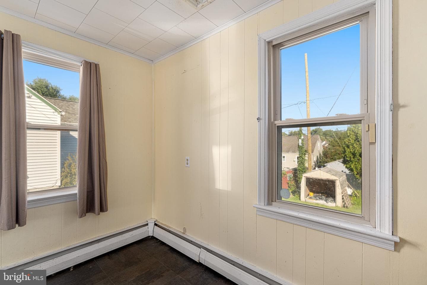 891 N Adams Street photo 17