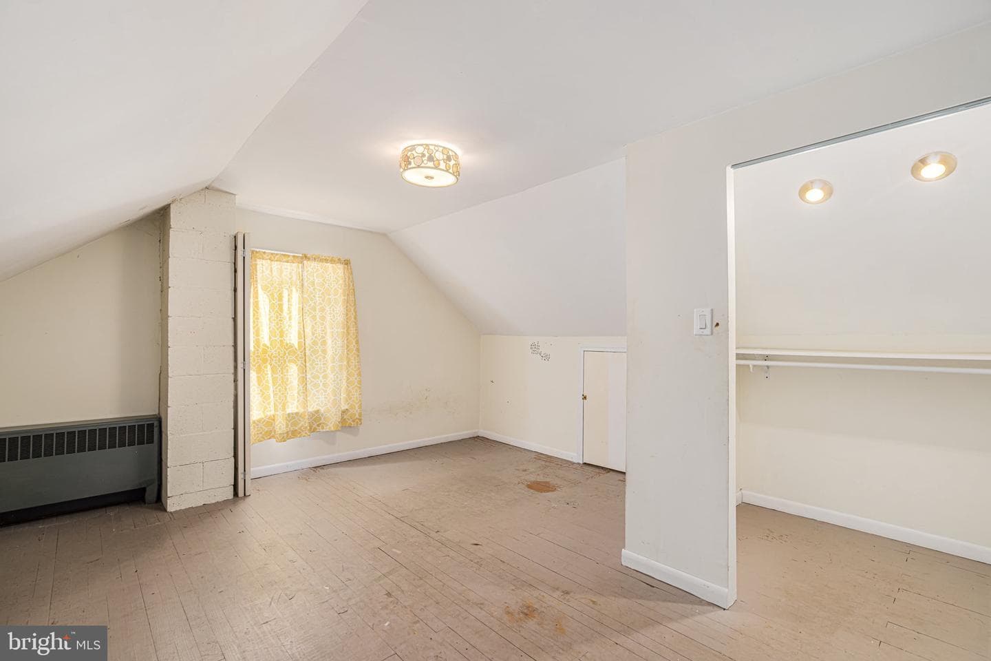 891 N Adams Street photo 22