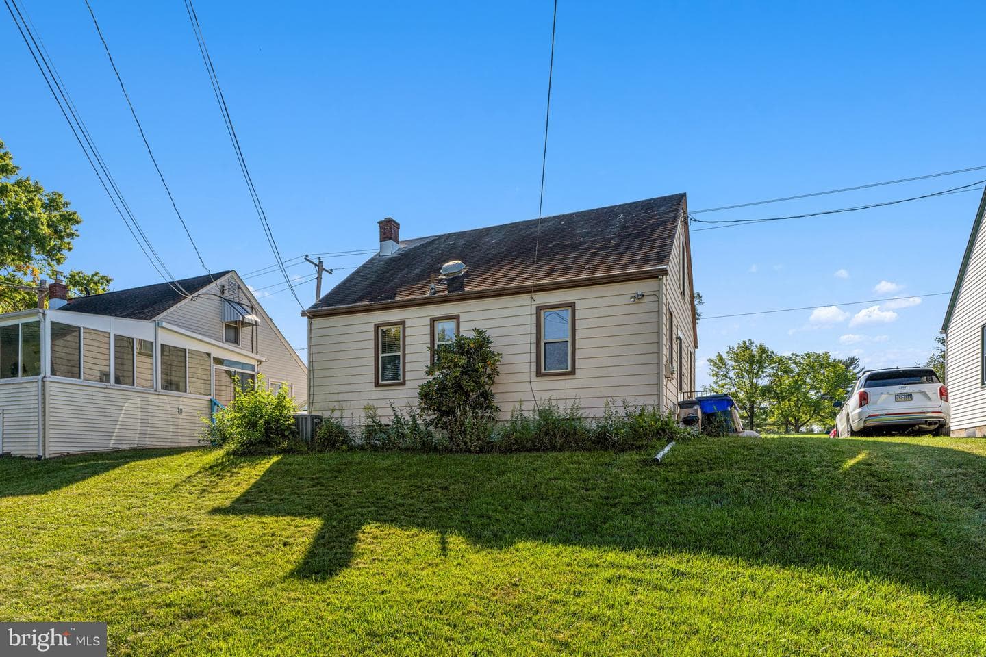891 N Adams Street photo 29