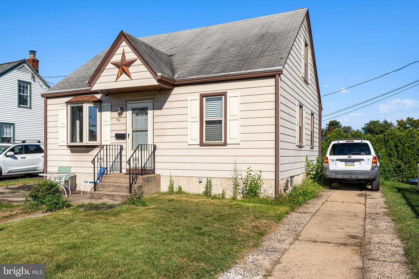 891 N Adams Street photo 4