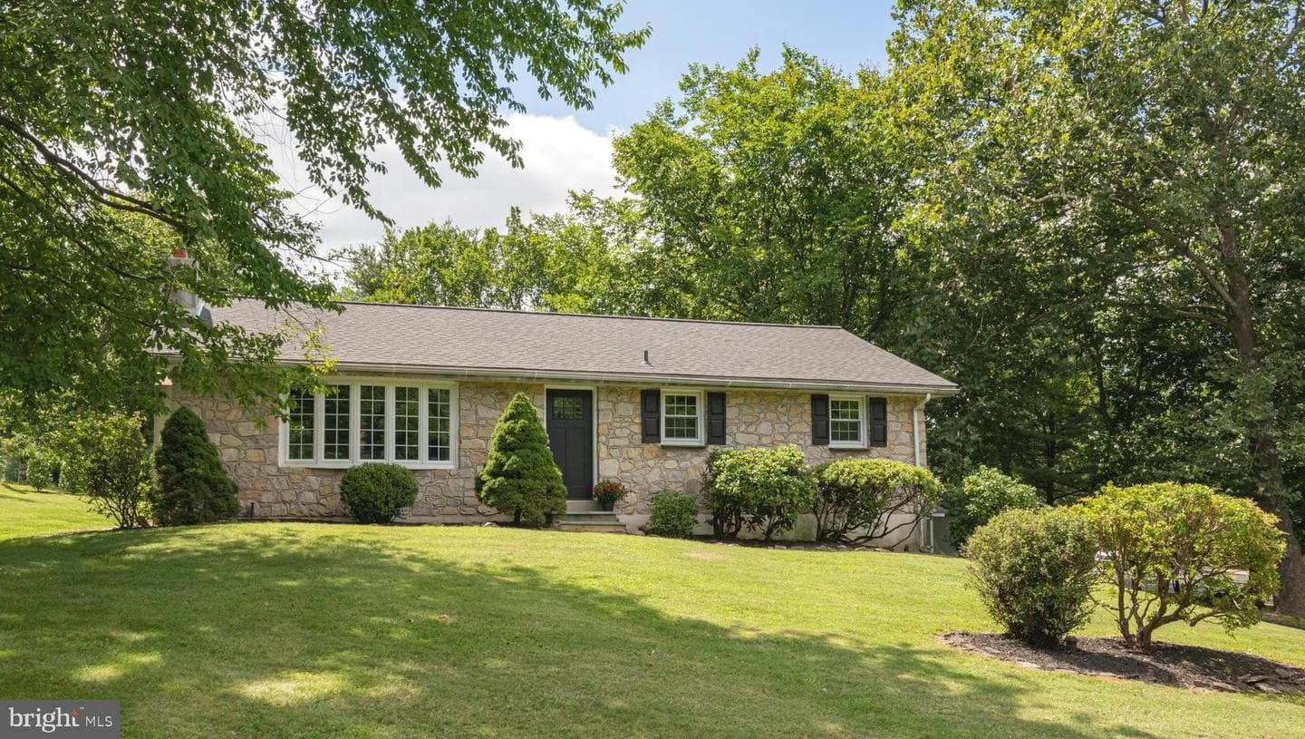 3218 Marilyn Avenue photo 1