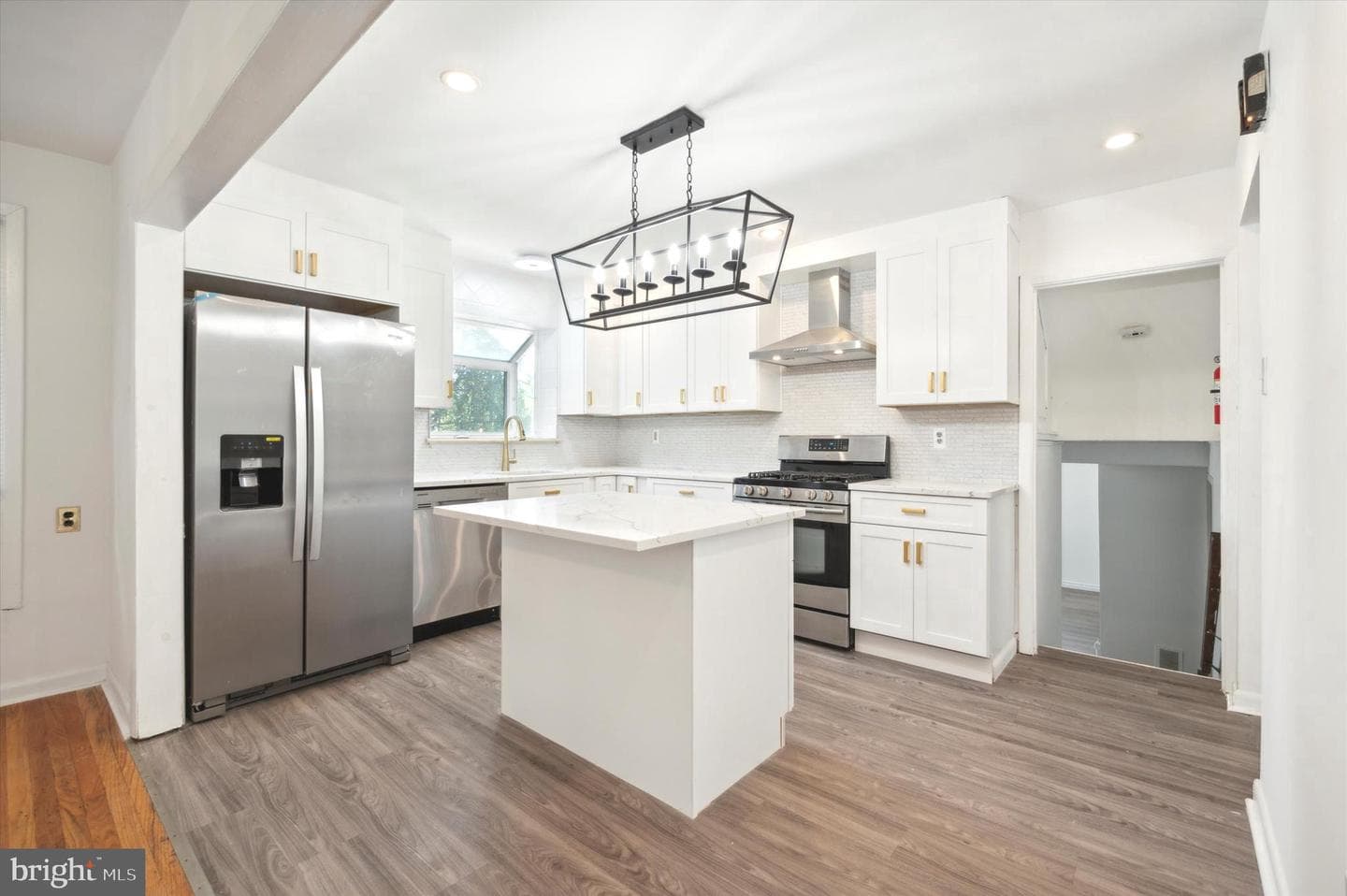 506 Harrison Avenue photo 4