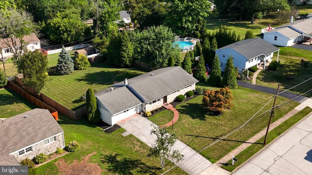 15 Ashwood Lane photo 1