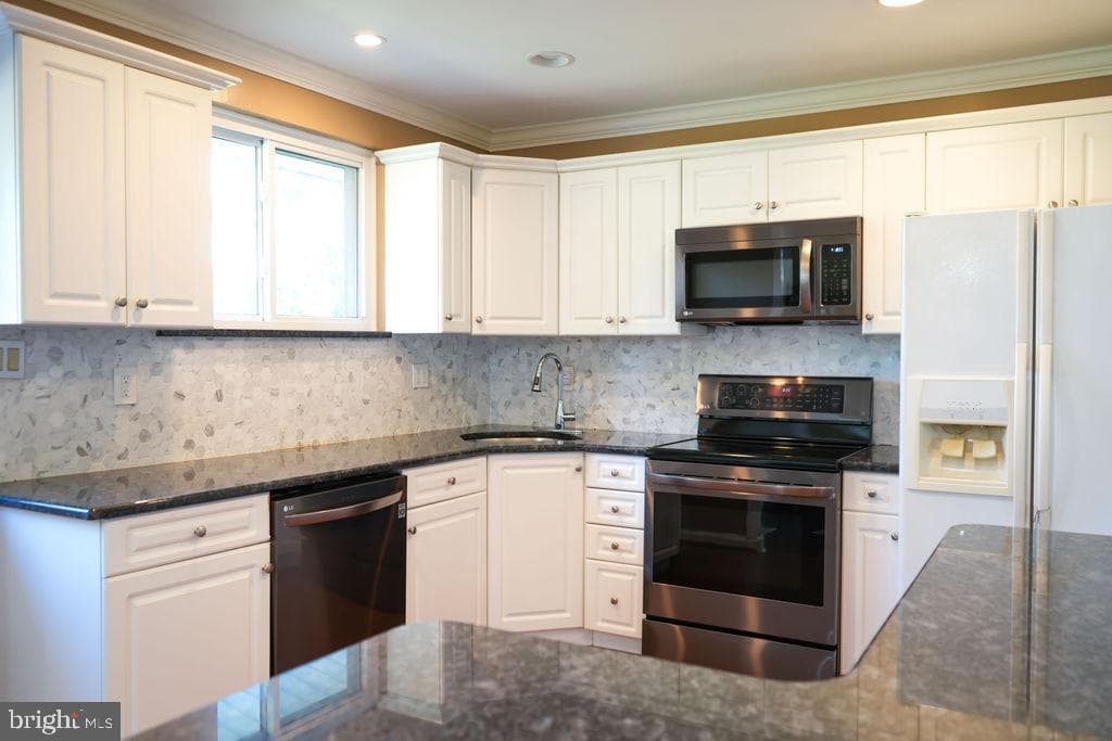 15 Ashwood Lane photo 17