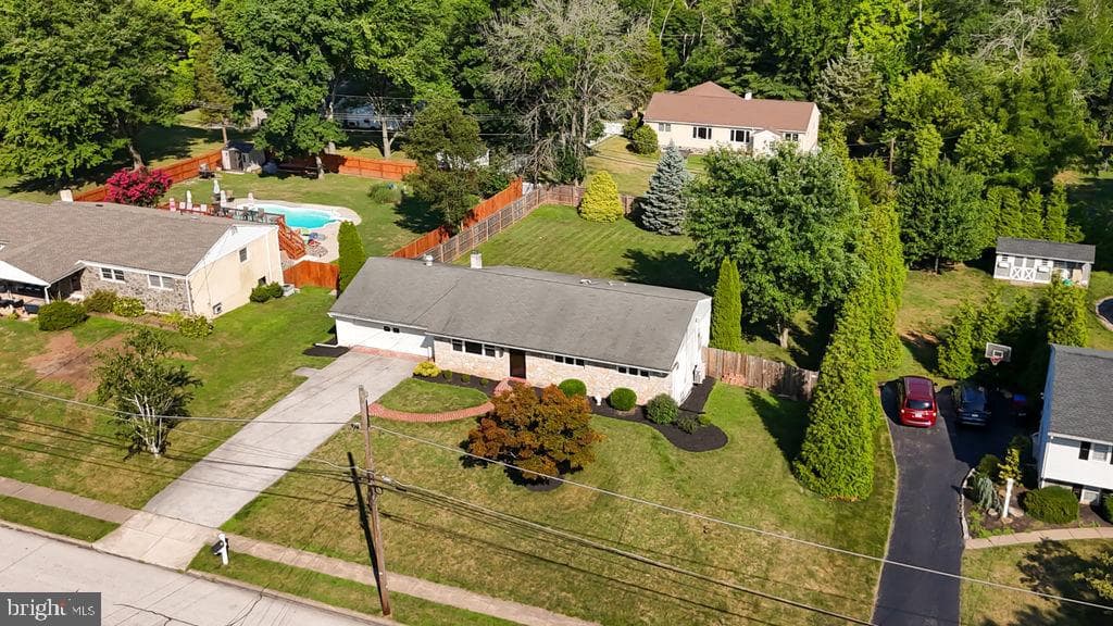 15 Ashwood Lane photo 4
