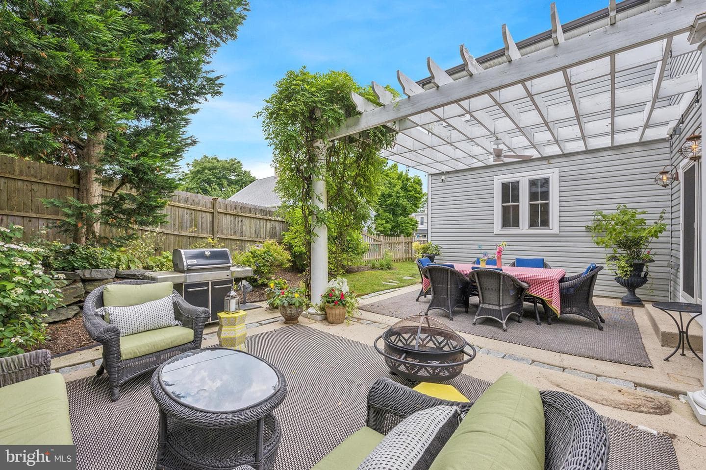1018 E Abington Avenue photo 31