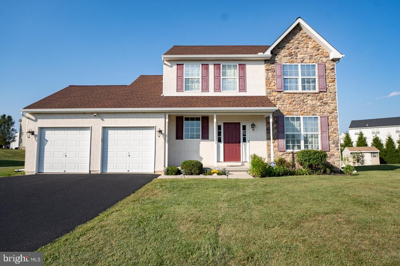95 Westbury Drive photo 1