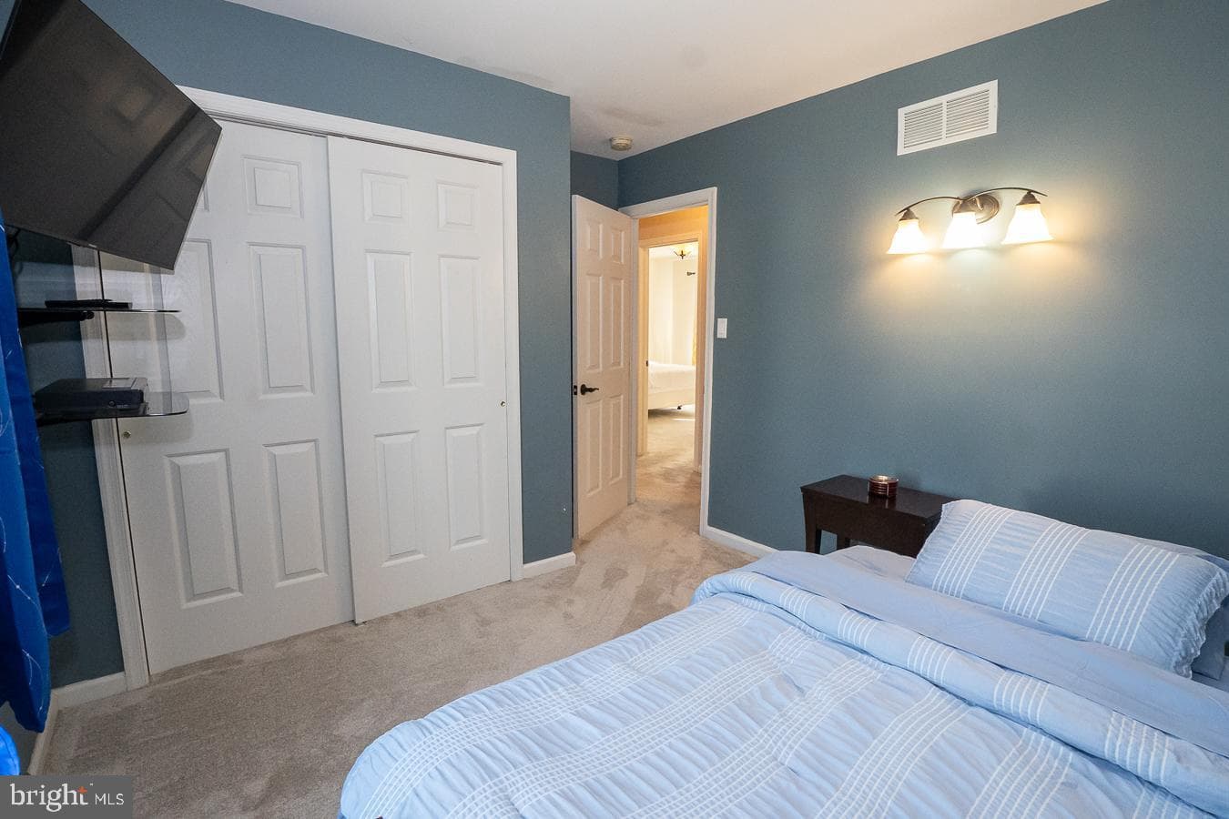 95 Westbury Drive photo 22