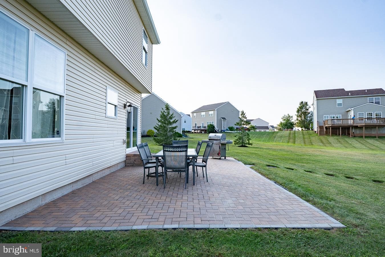 95 Westbury Drive photo 33