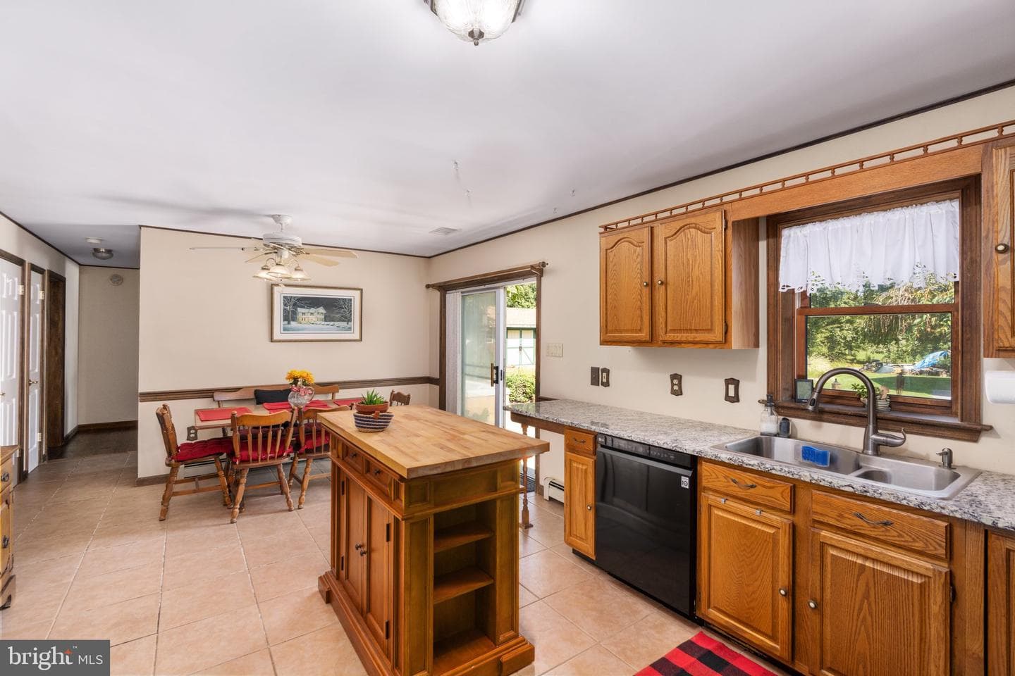 1235 3rd Avenue photo 32